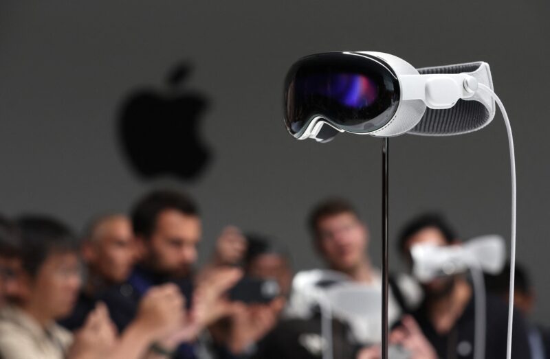 casca virtuala vision pro apple