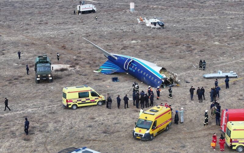 avion prabusit azerbaijan airlines