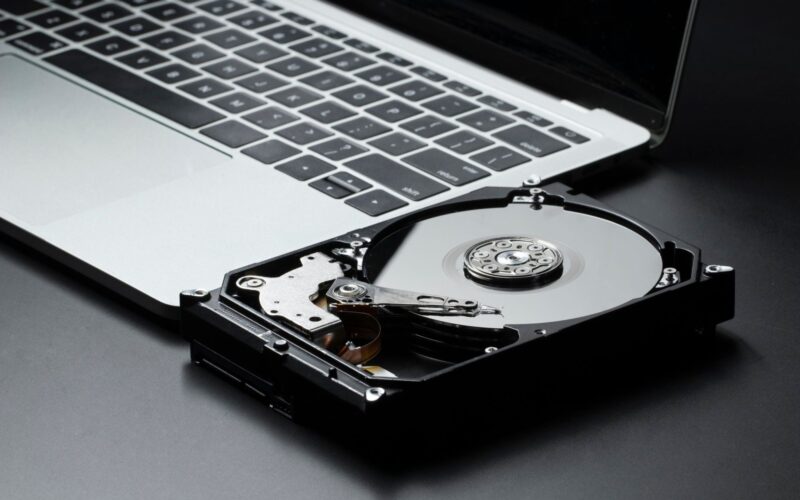 hdd langa un laptop