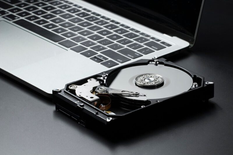 hdd langa un laptop