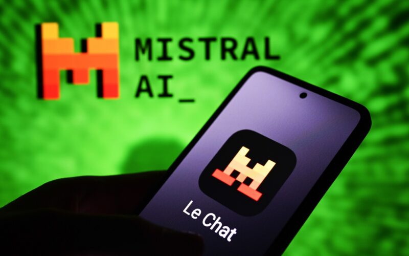 modelul ai le chat al mistral