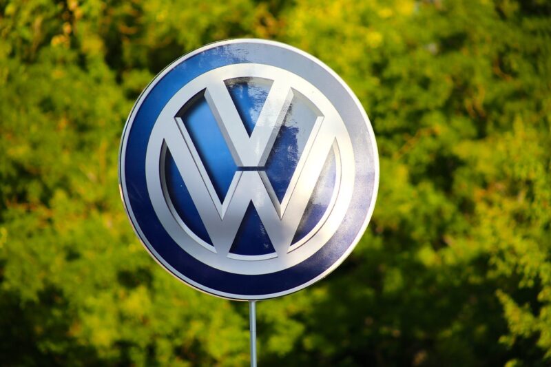 volkswagen logo