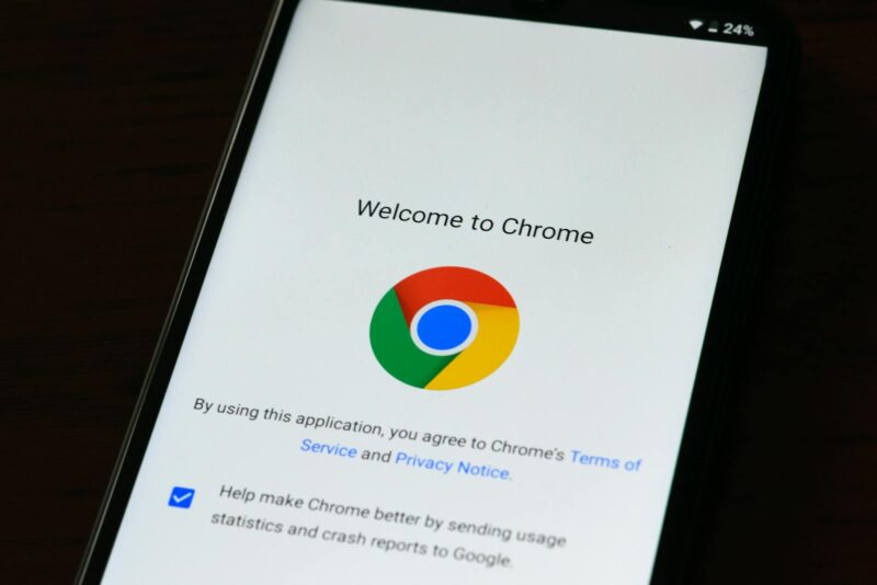 Motorul de cautare Google Chrome, pe un telefon mobil