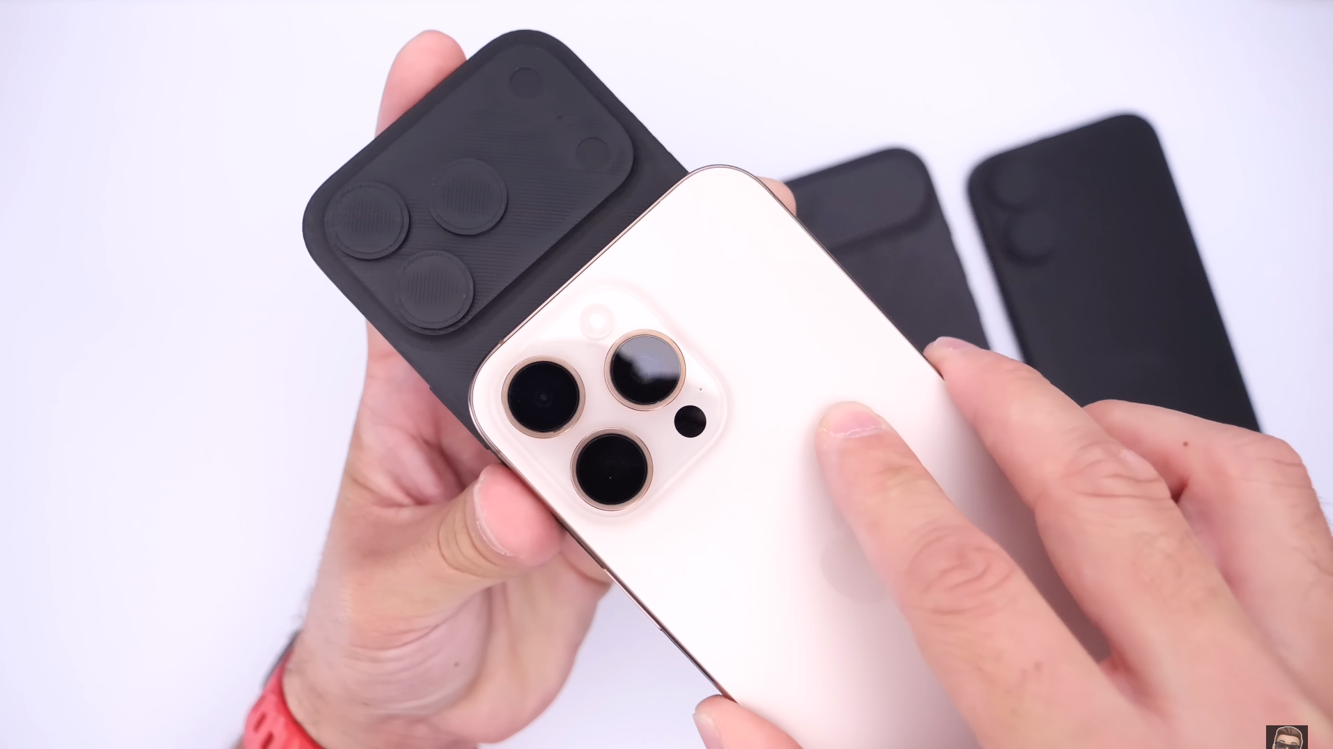 iPhone 17 Pro ar putea avea 8x zoom optic - TechRider.ro