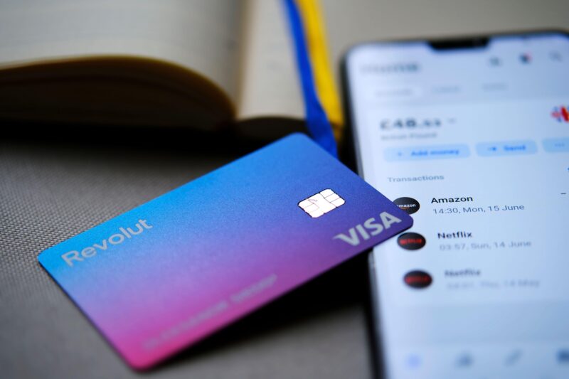 card si aplicatie revolut