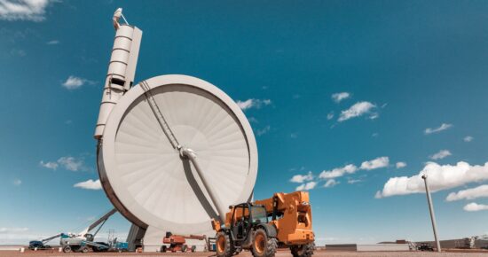 Tun centrifug folosit de NASA și SpinLaunch pentru a lansa sateliți