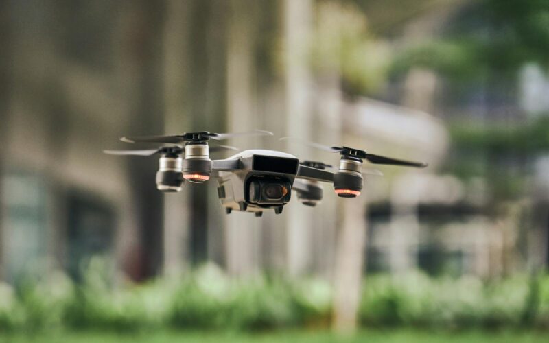 Ucraina lansează prima piață de arme din lume, în stil Amazon, debutează cu drone, roboți și muniție