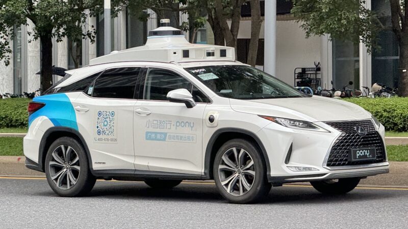 masina autonoma de tip robotaxi a companiei Pony.ai
