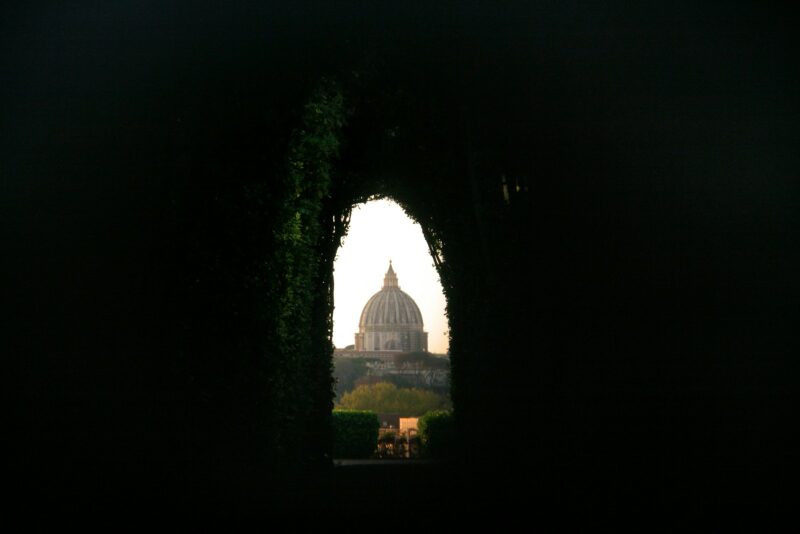 Domul bazilicii San Pietro din Vatican