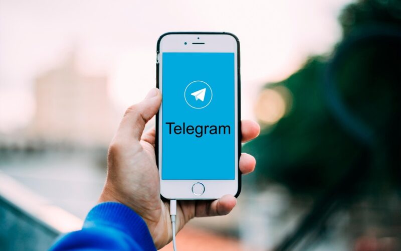 Telegram interzice două piețe negre de 35 de miliarde de dolari folosite pentru vânzarea de date furate și spălarea de bani prin criptomonede