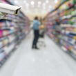 o camera de supraveghere intr-un supermarket