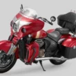 Motocicleta tourer de culoare roșie