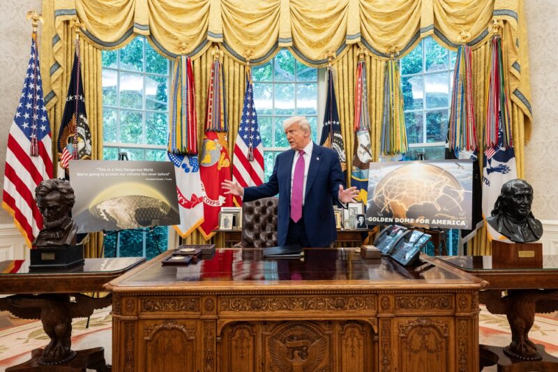 Proiectul Golden Dome prezentat de Donald Trump