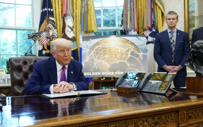 Donald Trump prezintă modelul ales pentru Golden Dome