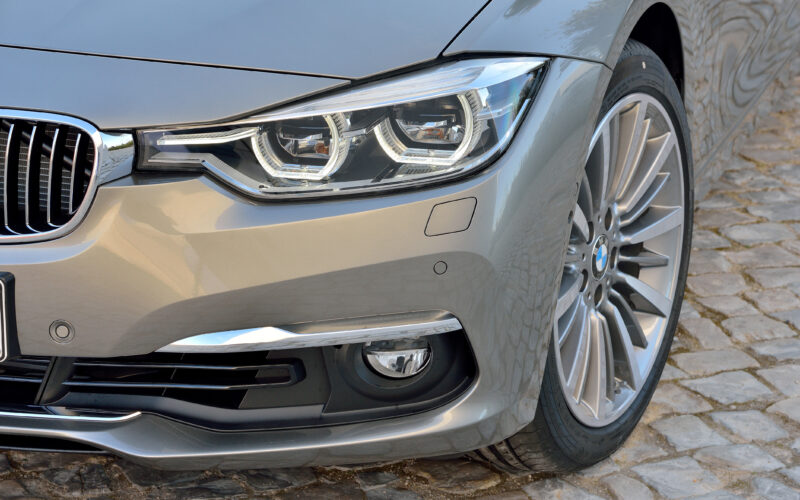 Mașină BMW Series 3