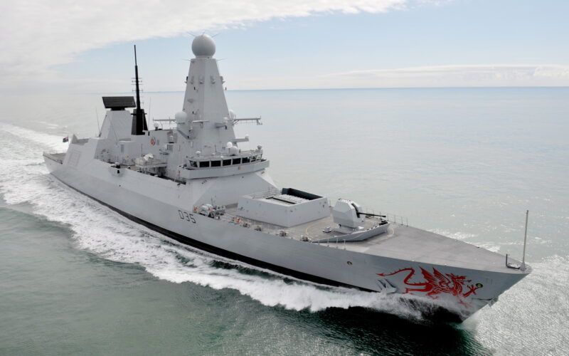 Distrugator HMS Dragon al Marinei britanice