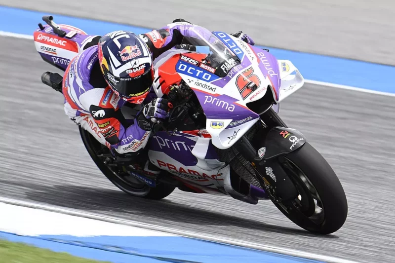 zarco pilot motogp pe pista