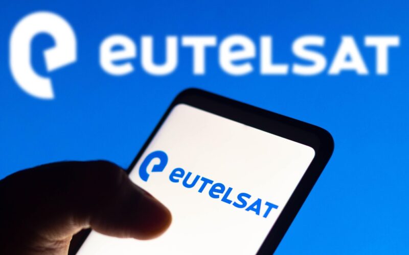 Logo al operatorului francez de sateliți Eutelsat