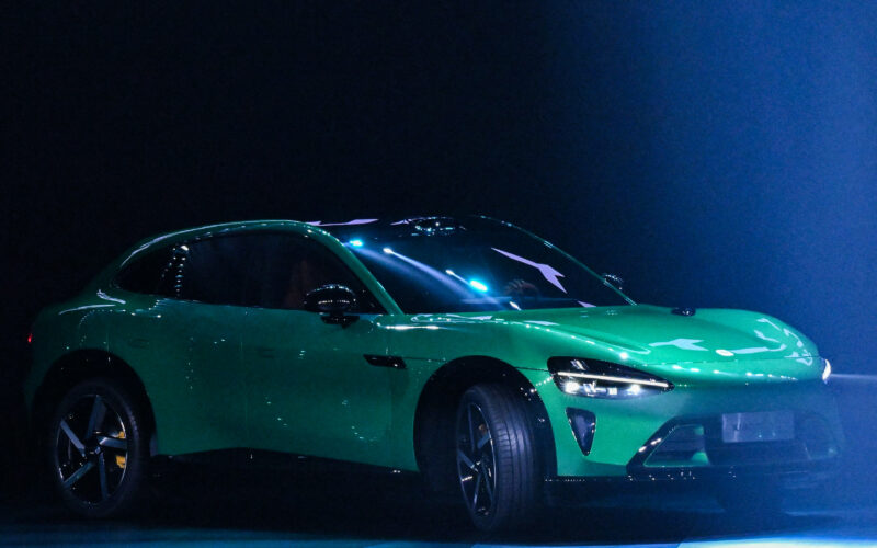 SUV Xiaomi YU7