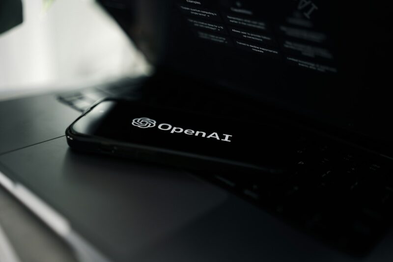 Modelele de raționament nou lansate ale OpenAI halucinează de două ori mai mult, iar creatorii nu au nicio idee de ce