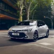 model de performanta toyota corrola GR intr-o intersectie