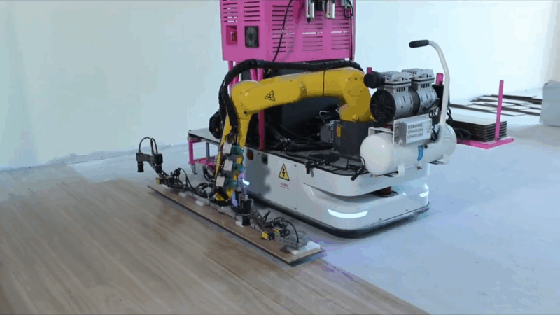 un robot instaleaza parchet in china