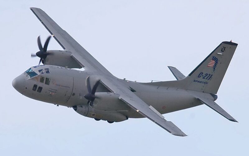avion spartan care face parte si din flota romaniei