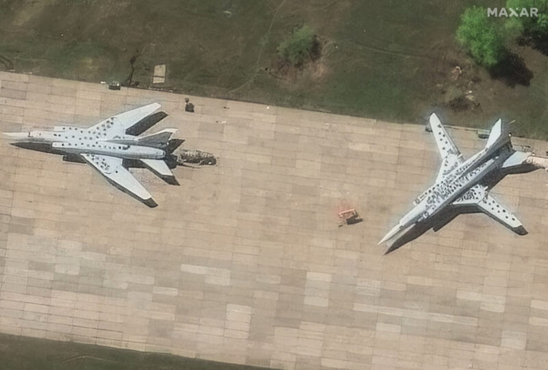 Bombardiere acoperite cu pneuri la baza Belaya