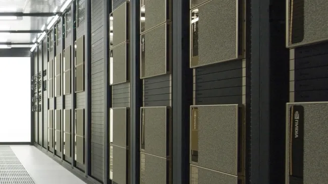 Companie specializată în traduceri asistate de inteligență artificială afirmă că poate traduce acum întregul conținut al internetului de 10 ori mai rapid, în doar 18 zile, performanță obținută prin implementarea Nvidia DGX SuperPOD cu DGX GB200