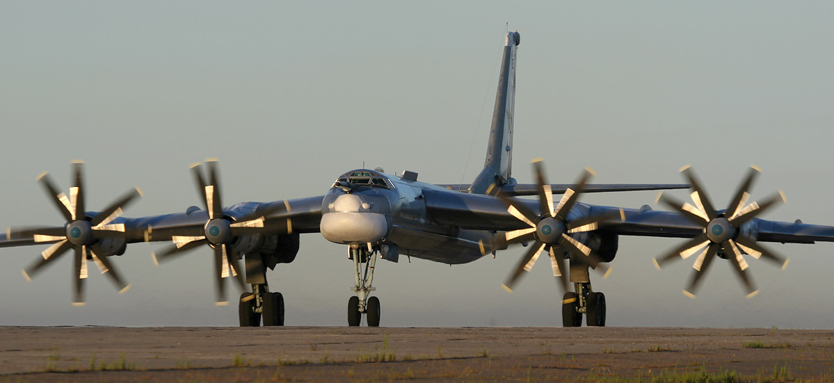 tupolev tu-95 pe pista