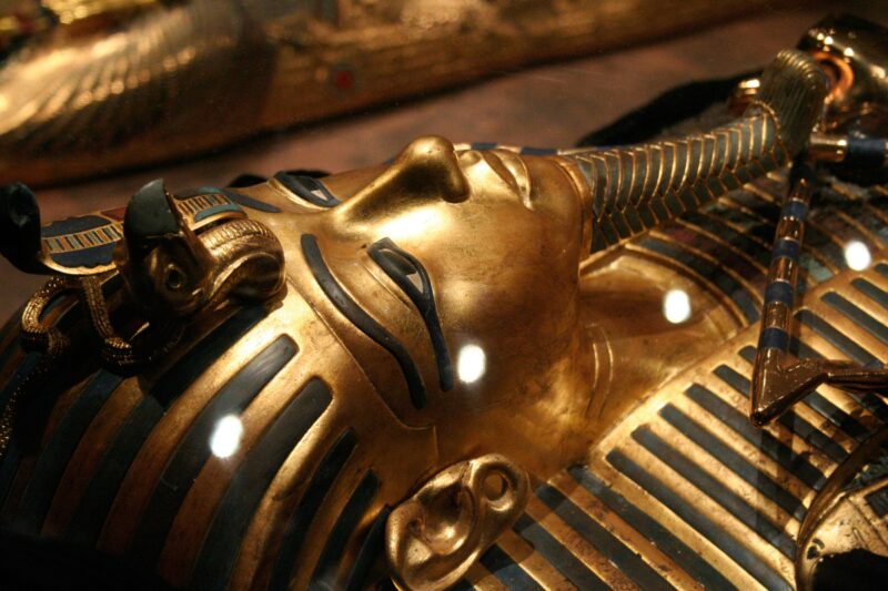 Masca mortuară a lui Tutankhamon