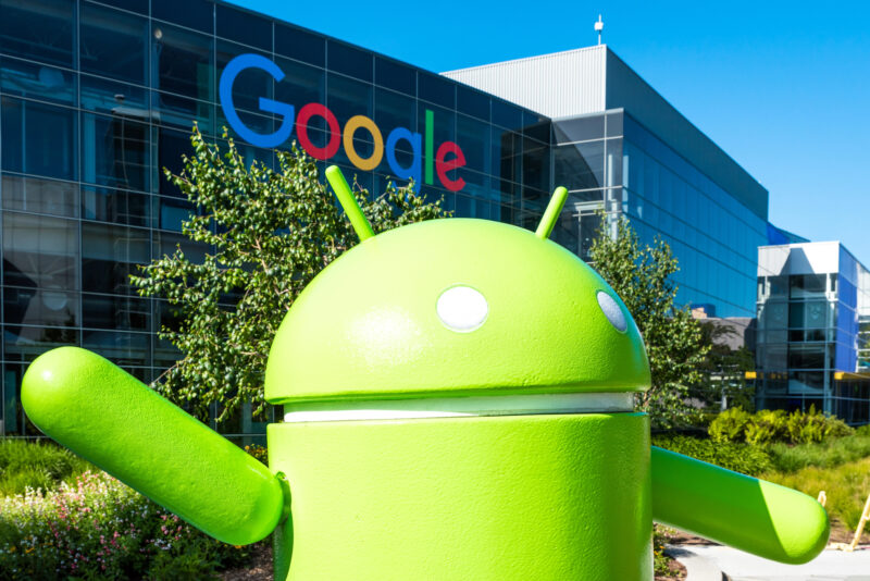 mascota android langa sediul google