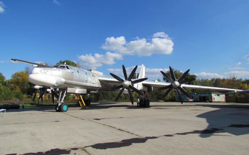 bombardier strategic Tu-95MS
