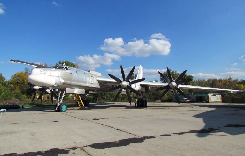 bombardier strategic Tu-95MS