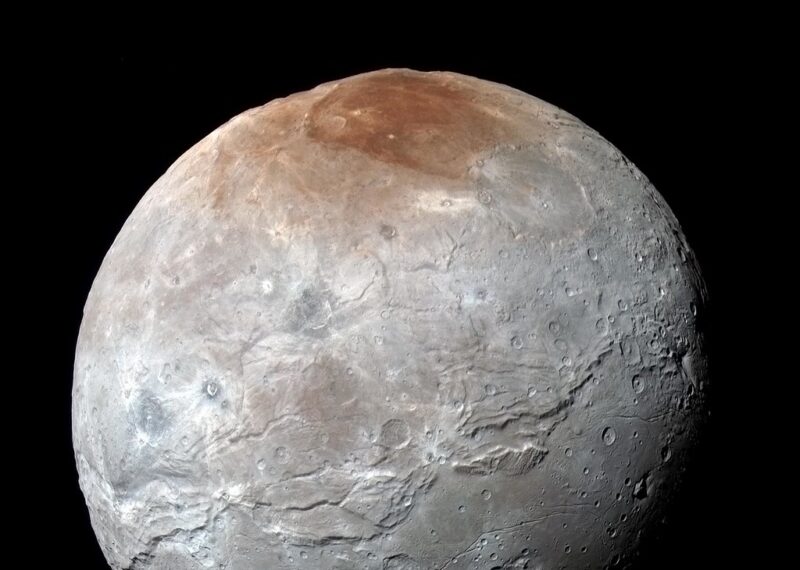 Charon, luna planetei Pluto
