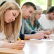 elevi la examen