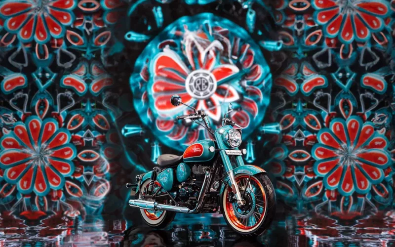 motocicleta royal enfield clasica fotografiata in studio cu efecte de imagine in spate