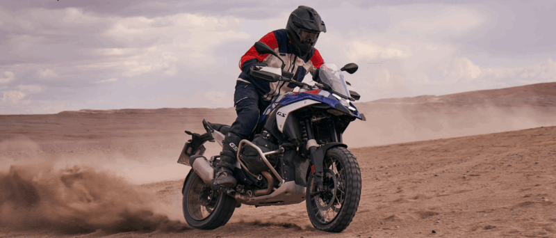 bmw r1300gs in off-road
