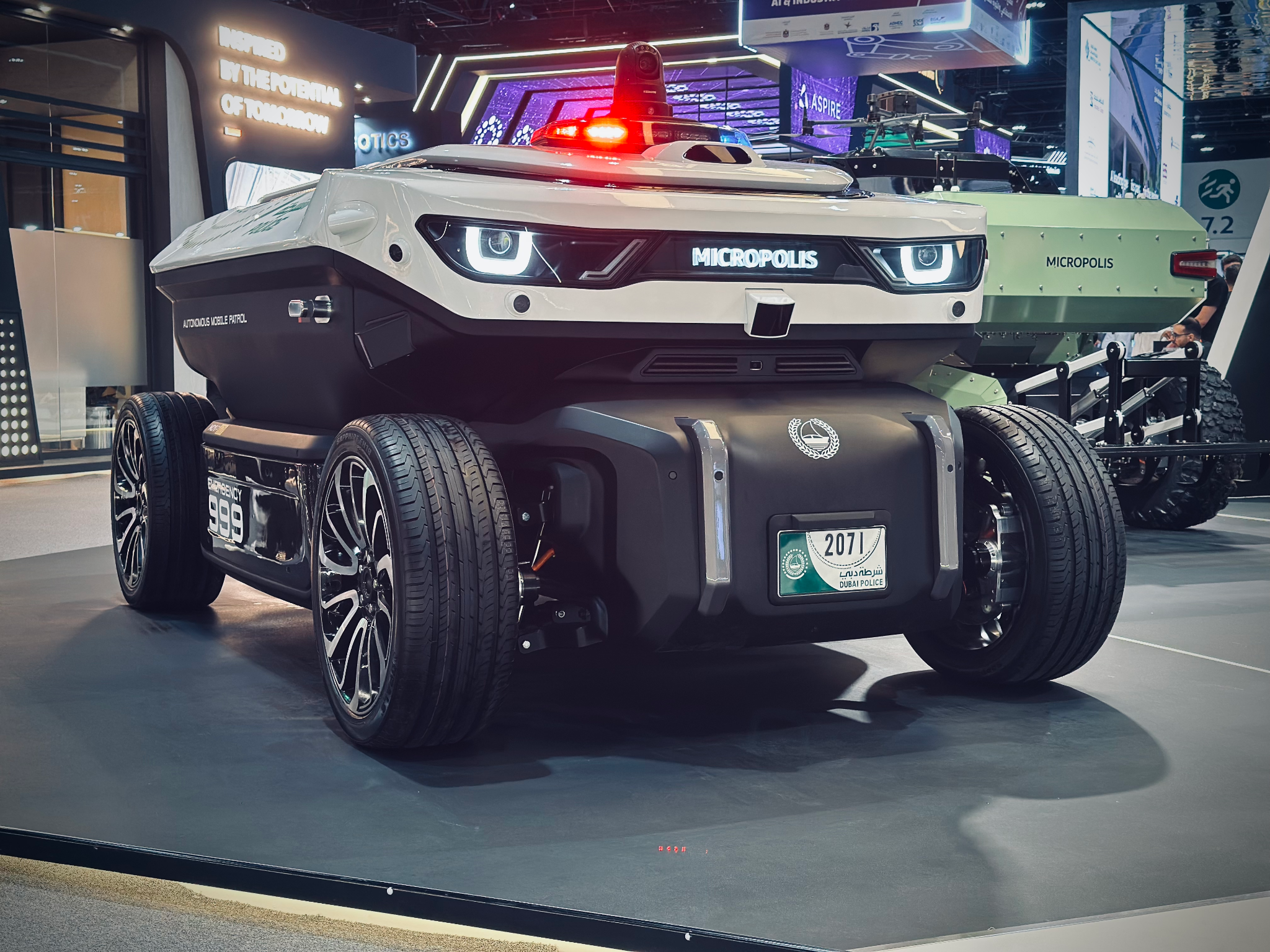 robot autonom destinat sigurantei urbane