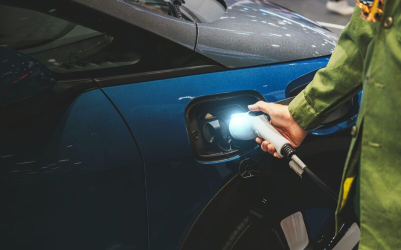 un vehicul phev este inccarcat