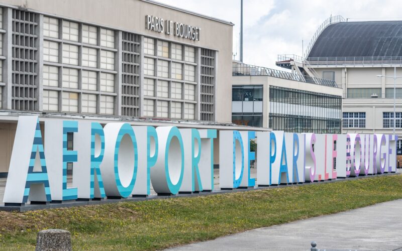 aeroportul le bourget din paris