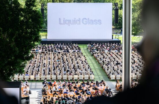 apple a lansat design-ul liquid glass la wwdc 2025
