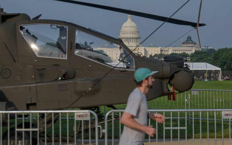 elicopter parcat in fata congresului american