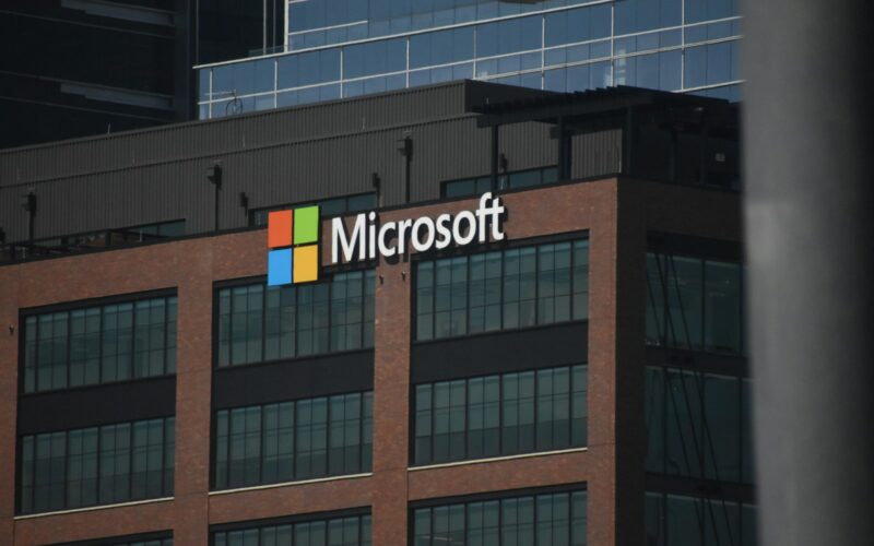 Divorț hi-tech: OpenAI ia în considerare „opțiunea nucleară” de a depune o plângere antitrust împotriva Microsoft