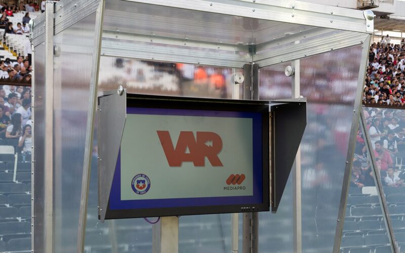 sistem var pe un stadion