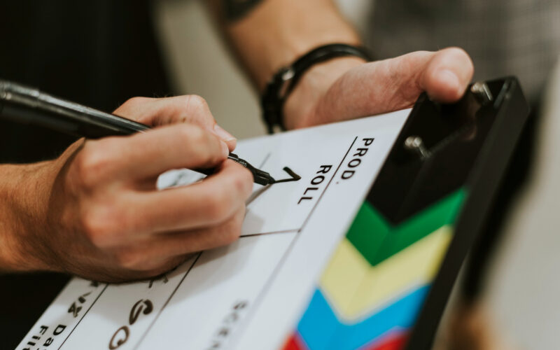 membrul unei echipe de filmare