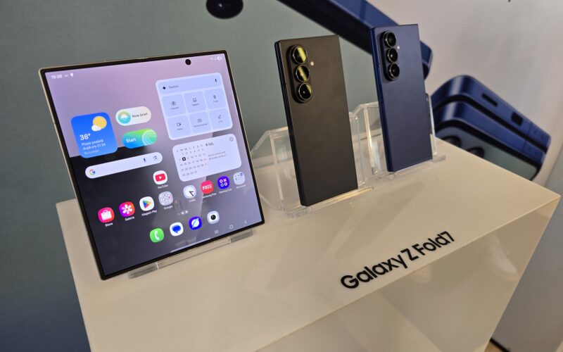 Telefon pliabil Samsung Galaxy Z Fold 7