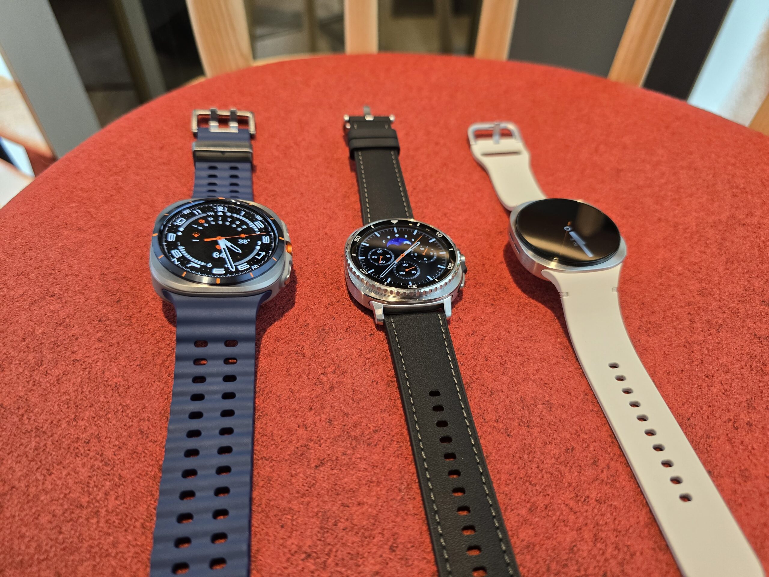 Ceasuri inteligente Samsung Galaxy Watch 8 si Ultra