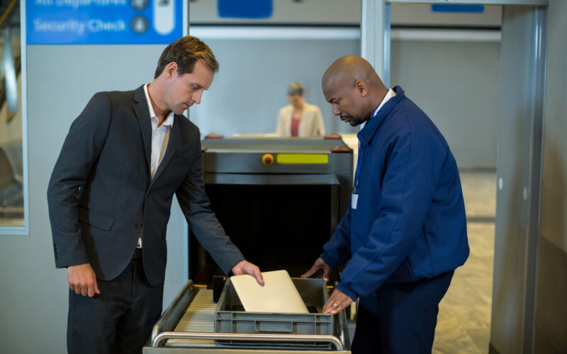 scanner de pe aeroport