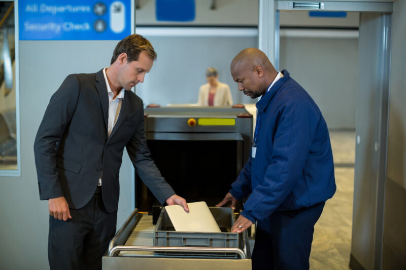 scanner de pe aeroport
